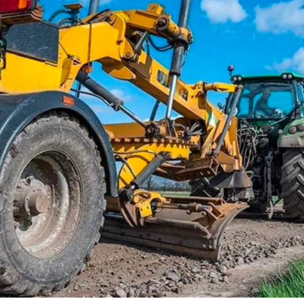 Level 2 NVQ Diploma in Plant Operations Construction Tractor with towed equipment Non Agricultural